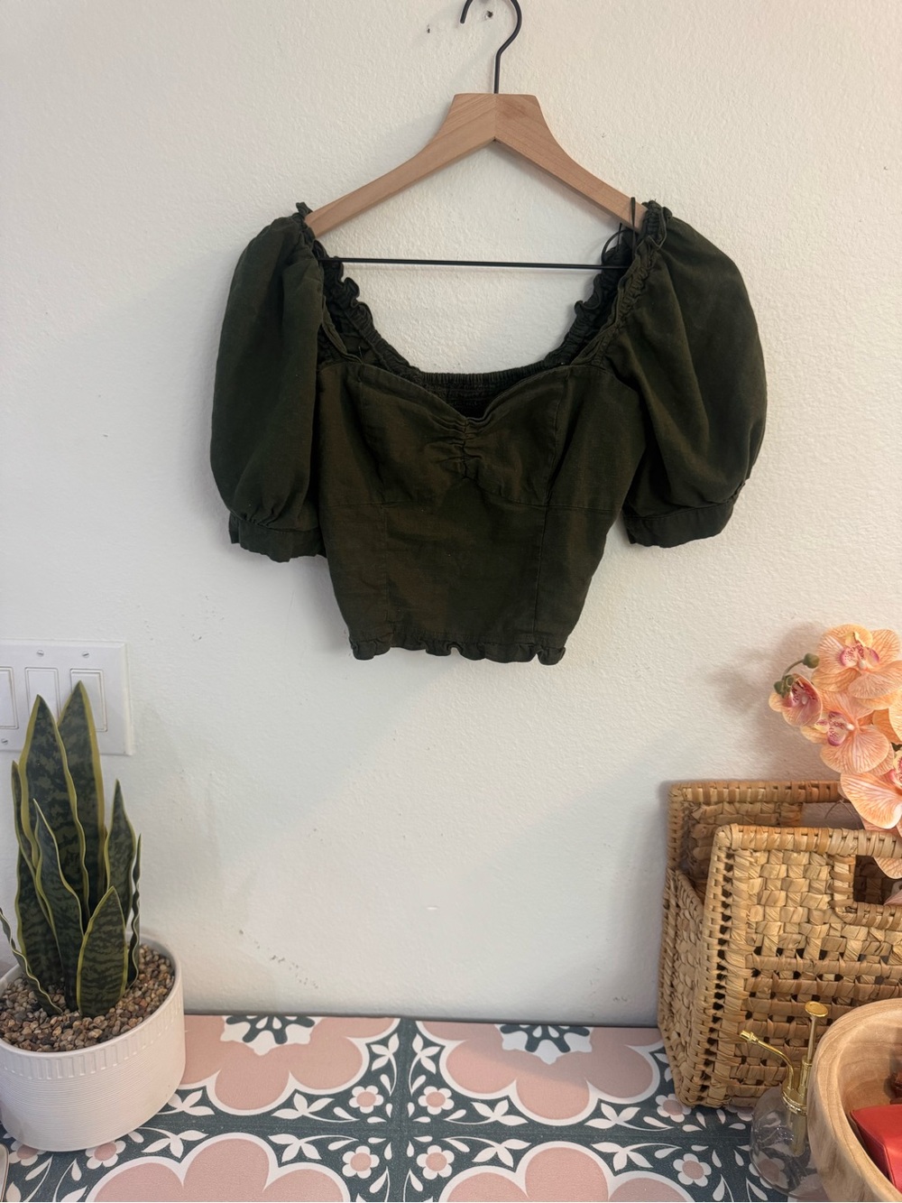 Olive Puff Sleeve Crop Top - Womens